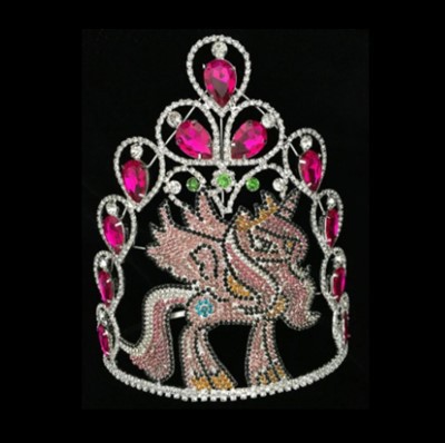 গোলাপী ইউনিকর্ন মুকুট